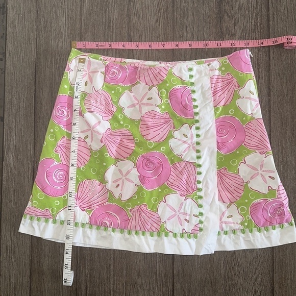 Lilly Pulitzer sand dollar and seashells Skort - Picture 6 of 8